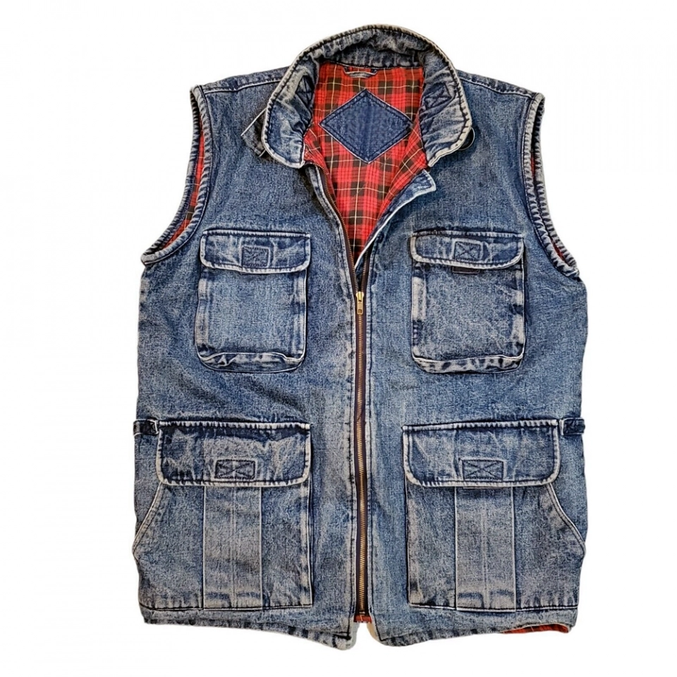 Men's Denim Vest-Plaid hanging inside +Cargo (2)