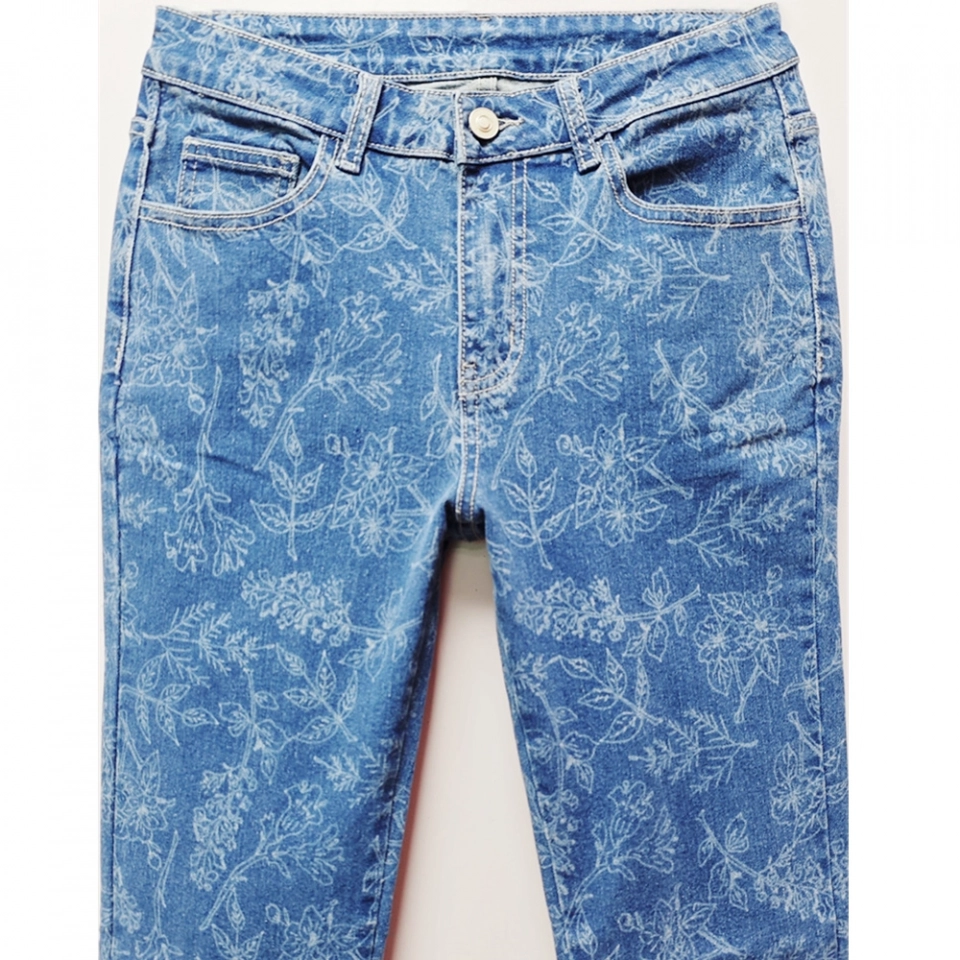 Women's Jeans-Laser Print (3)