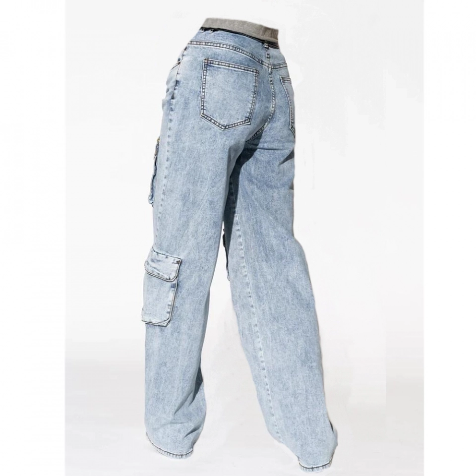 Women's Mini-Cargo Jeans (3)