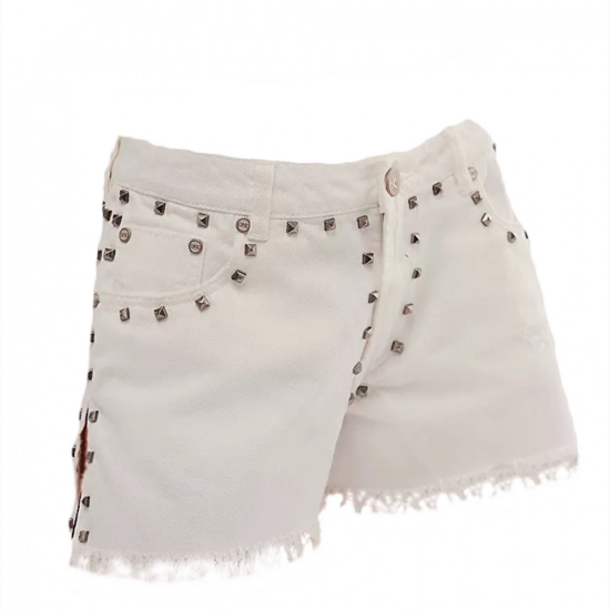 Women's shorts + square rivets