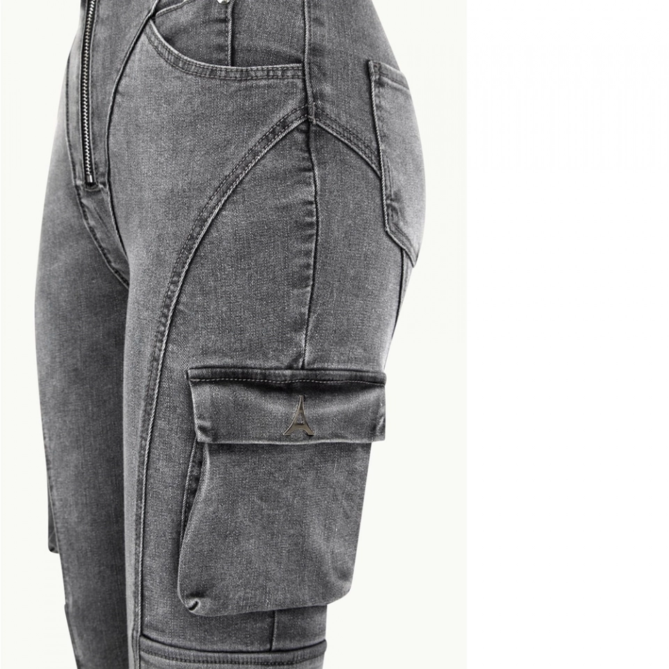 Women's Super Stretch Cargo Jeans (5)